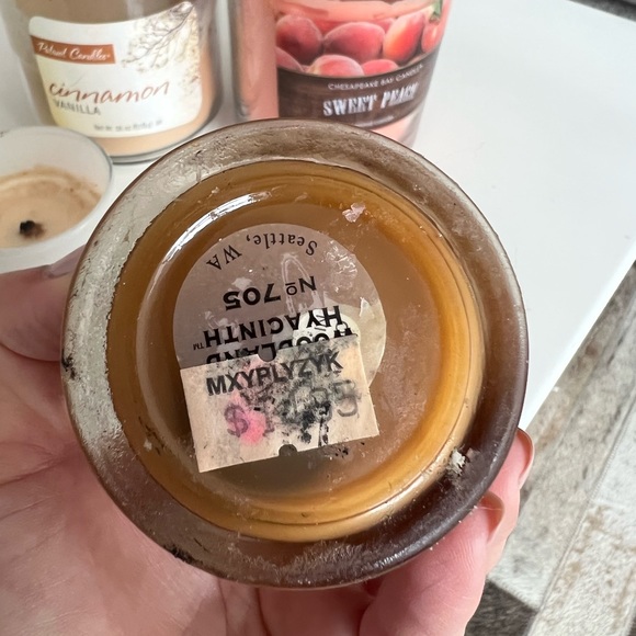 5 Assorted Candle Bundle - Picture 4 of 6